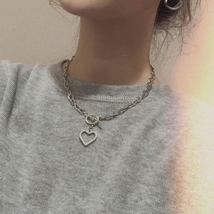 New retro punk European and American INS blogger love pendant metal texture exaggerated rough chain hip -hop model chain