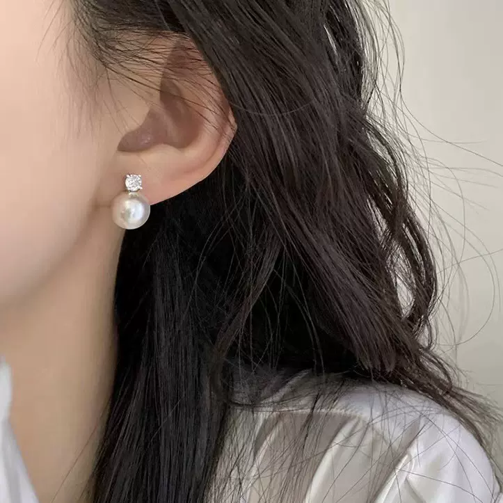 S925经典王妃款施家强光珍珠耳钉女法式轻奢闪钻简约耳饰秋冬耳环