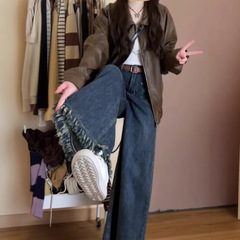梨の形の体つきの毛の縁のジーパンの女性の春秋の新型の高い腰はゆったりしていて、着痩せしています。