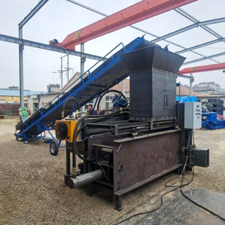 卧式秸秆打包装袋机 牛羊养殖饲料打包机 三缸玉米芯打包压块机