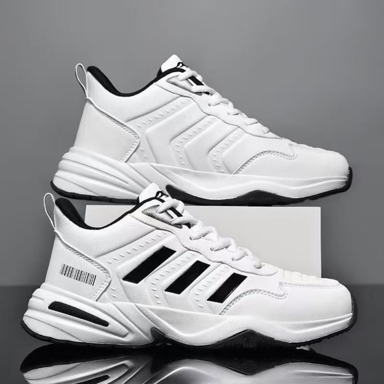 남성 신발 2025 신학생 흰색 가죽 방수 스포츠 캐주얼 신발 남성 가을 및 겨울 미끄럼 방지 운동화