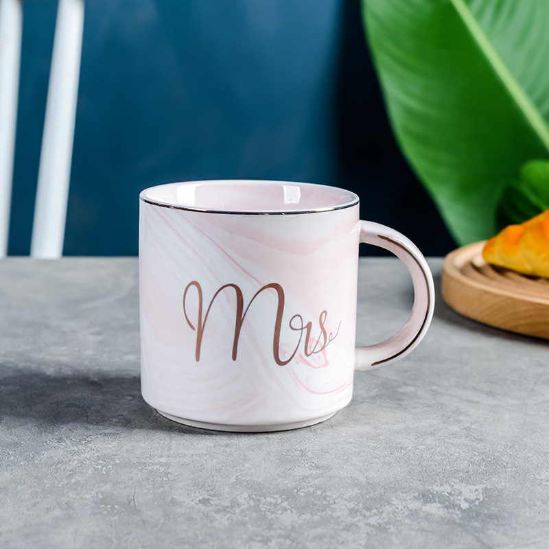 Taza de pareja de Amazon transfronterizo con regalo de mano simple apertura de mármol pequeño regalo Taza de cerámica logotipo impreso