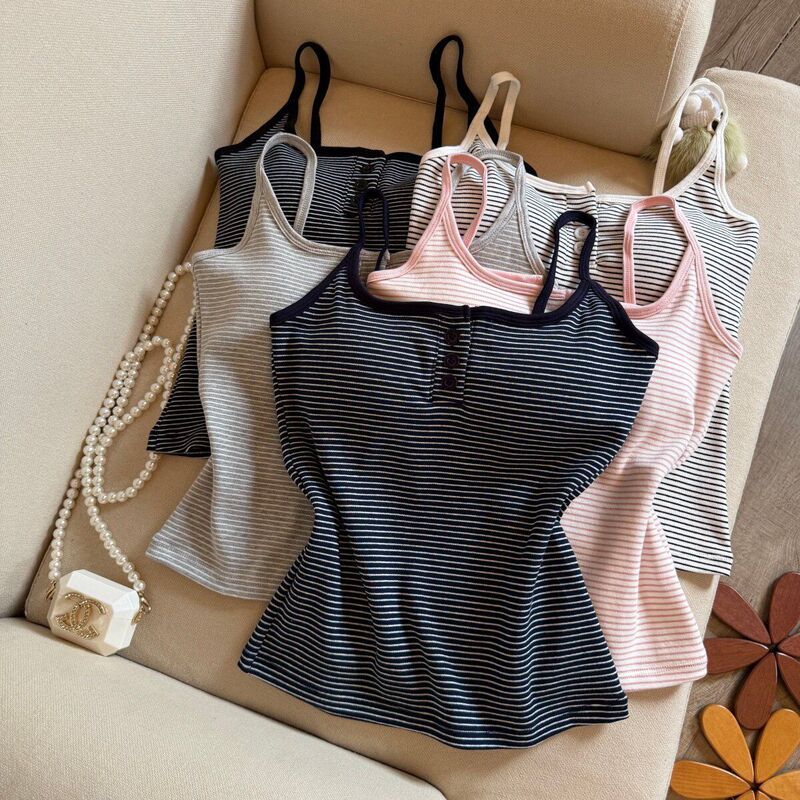 Simple two-tone striped button camisole for women with chest pads, suitable for outerwear or layering, with a slimming and flattering design Simple two-tone striped button camisole for women with chest pads, suitable for outerwear or layering, with a slimming and flattering design