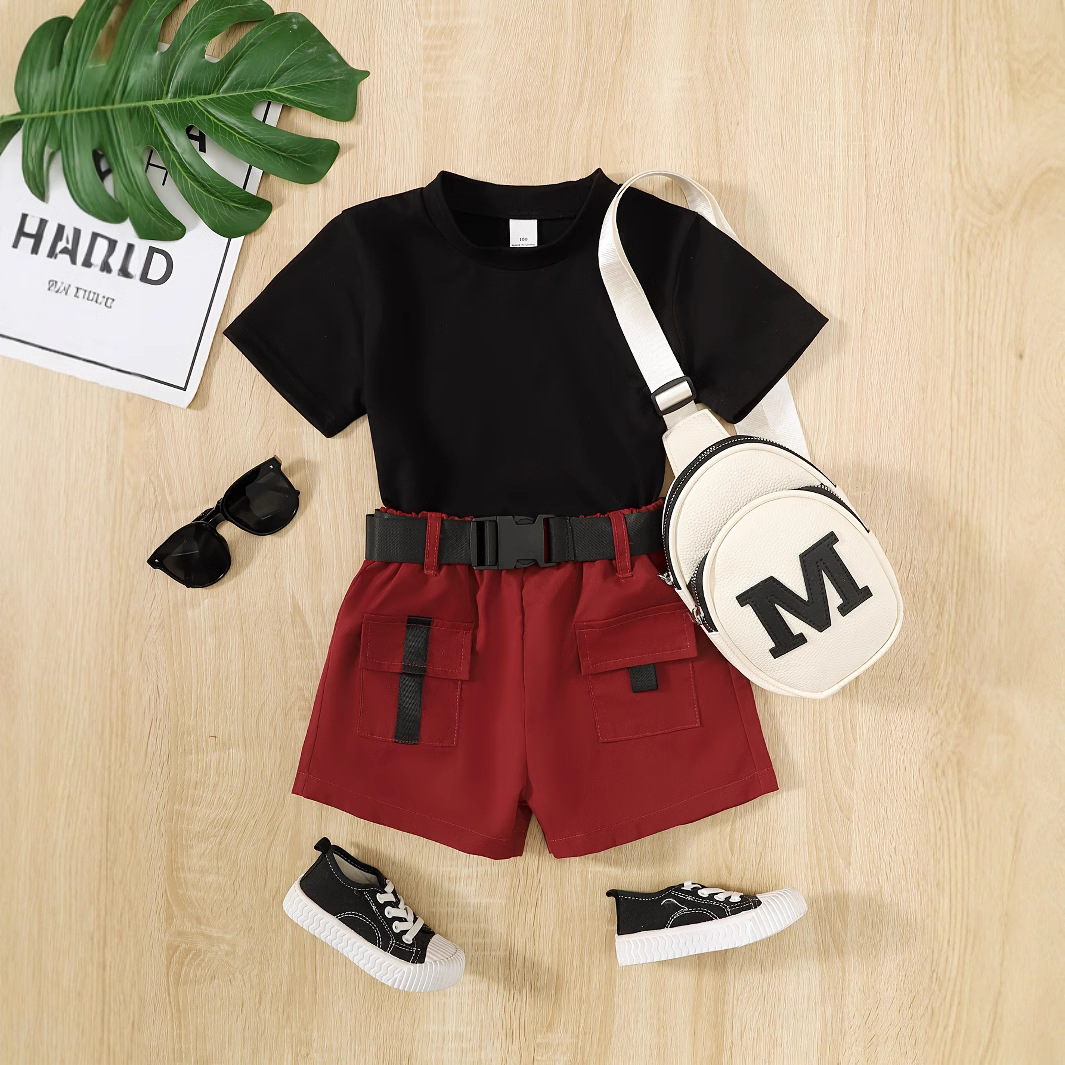solid color set with a round collar