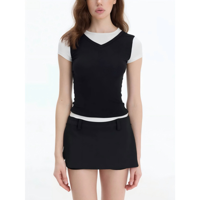 Veryrare Fake Two-Piece Color-Blocked V-Neck T-Shirt Slim-Fit Short-Sleeve Top + Low-Waist Slit Suit Skirt Pants Veryrare Fake Two-Piece Color-Blocked V-Neck T-Shirt Slim-Fit Short-Sleeve Top + Low-Waist Slit Suit Skirt Pants