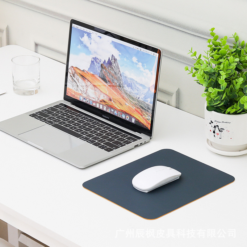 正方形の革のマウスパッドの純色の事務机のパッドのタブレットのコンピュータの革の小さいパッドの女子学生の防水の滑り止めのゲームパッド|undefined