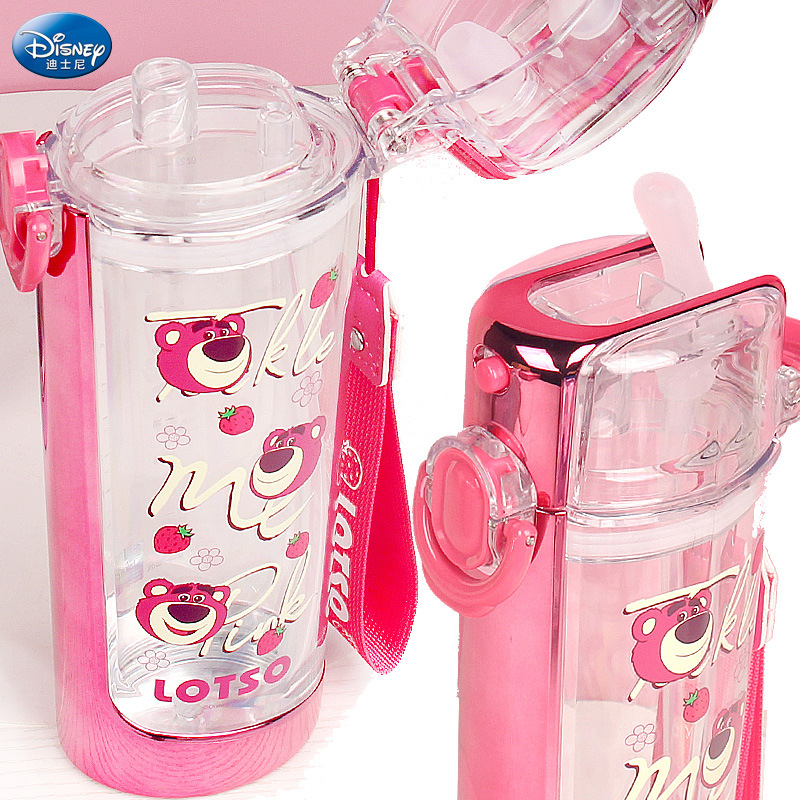 Детская бутылка для воды Strawberry Bear Ice and Snow с одной крышкой для двух способов питья, подходит для девочек начальной школы, для летних видов спорта, для прямого питья с соломинкой.