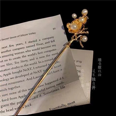 Horquilla nueva estilo chino frío y ligero lujo minimalista de alto valor horquilla de perlas 2024 nueva horquilla diaria moderna