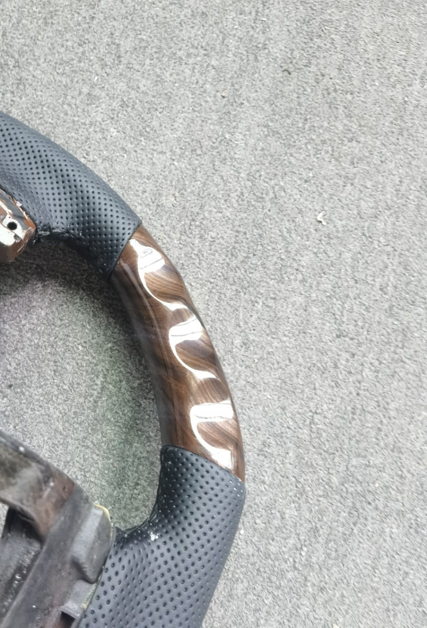 Suitable for Honda URV and Acura CDX, peach wood steering wheel, sporty flat-bottomed model, modified by the original manufacturer