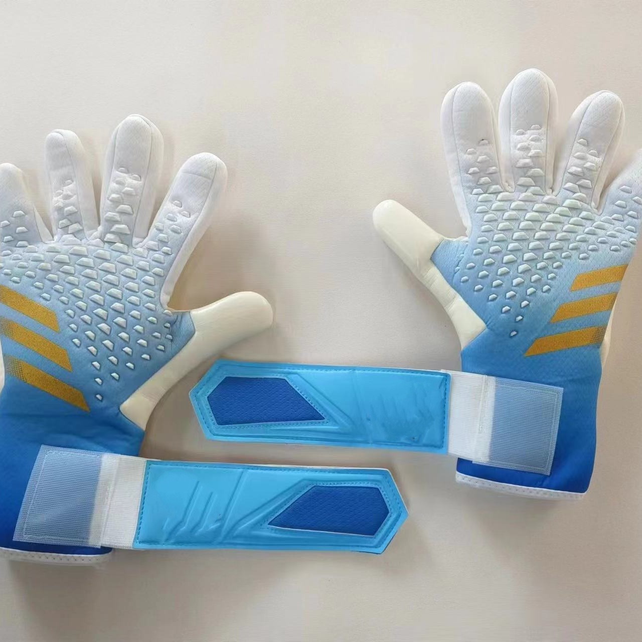 Goalkeeper Gloves Training Competition Latex Football Gloves with Wrist Wrap Goalkeeper Gloves
