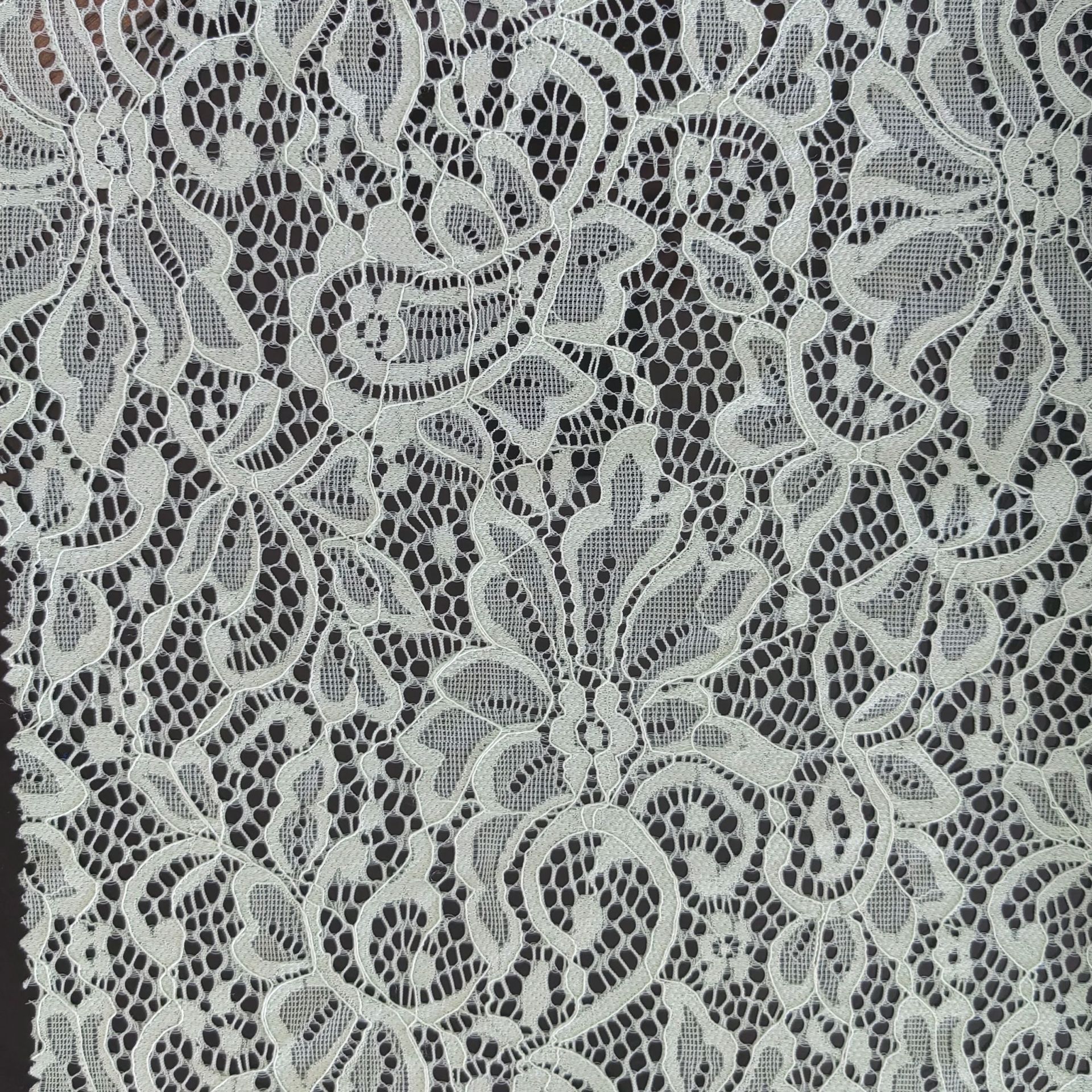 针织服装锦纶新款弹力现货蕾丝面料 花边婚纱礼服镂空花卉面