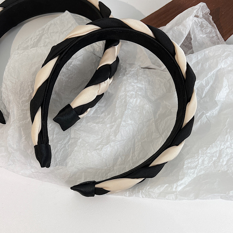 Fashion Black Apricot Contrast Color Braided Soft Hairband display picture 3