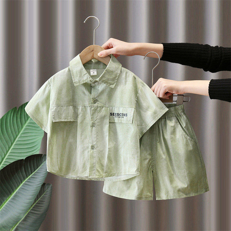 7144 Traje de verano para niños Camisa de manga corta y pantalones cortos para niños de moda 2025 Nuevo estilo estilo occidental bebé delgado verano