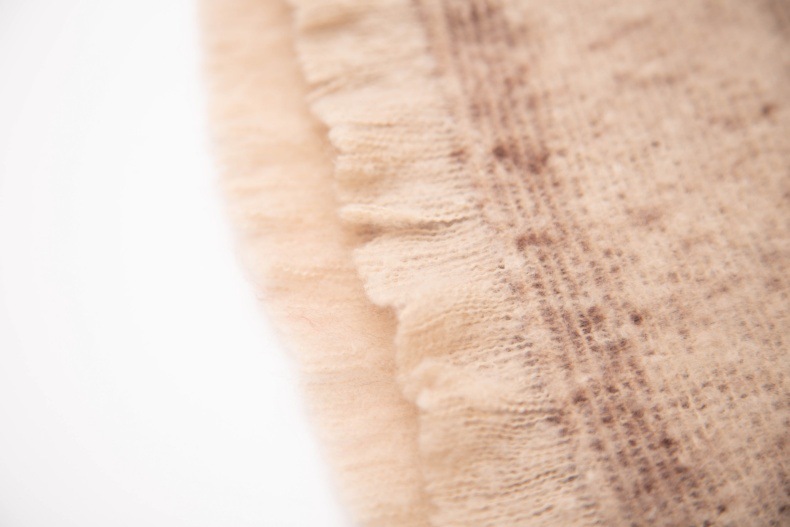 Unisex Knitted Scarf With Jacquard Love Pattern For Women And Men_voghion.com