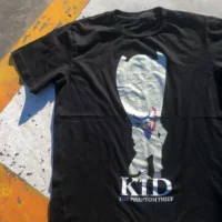 Винтажная энциклопедия WHO CARE KID THE PHANTOMTHIEFblacktee Черное перо Быстрое ведро Черная футболка