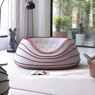 Egg Tart�OӋ�������ɳ�l�F�����s�͏d������Ƥ���eǢՄ��