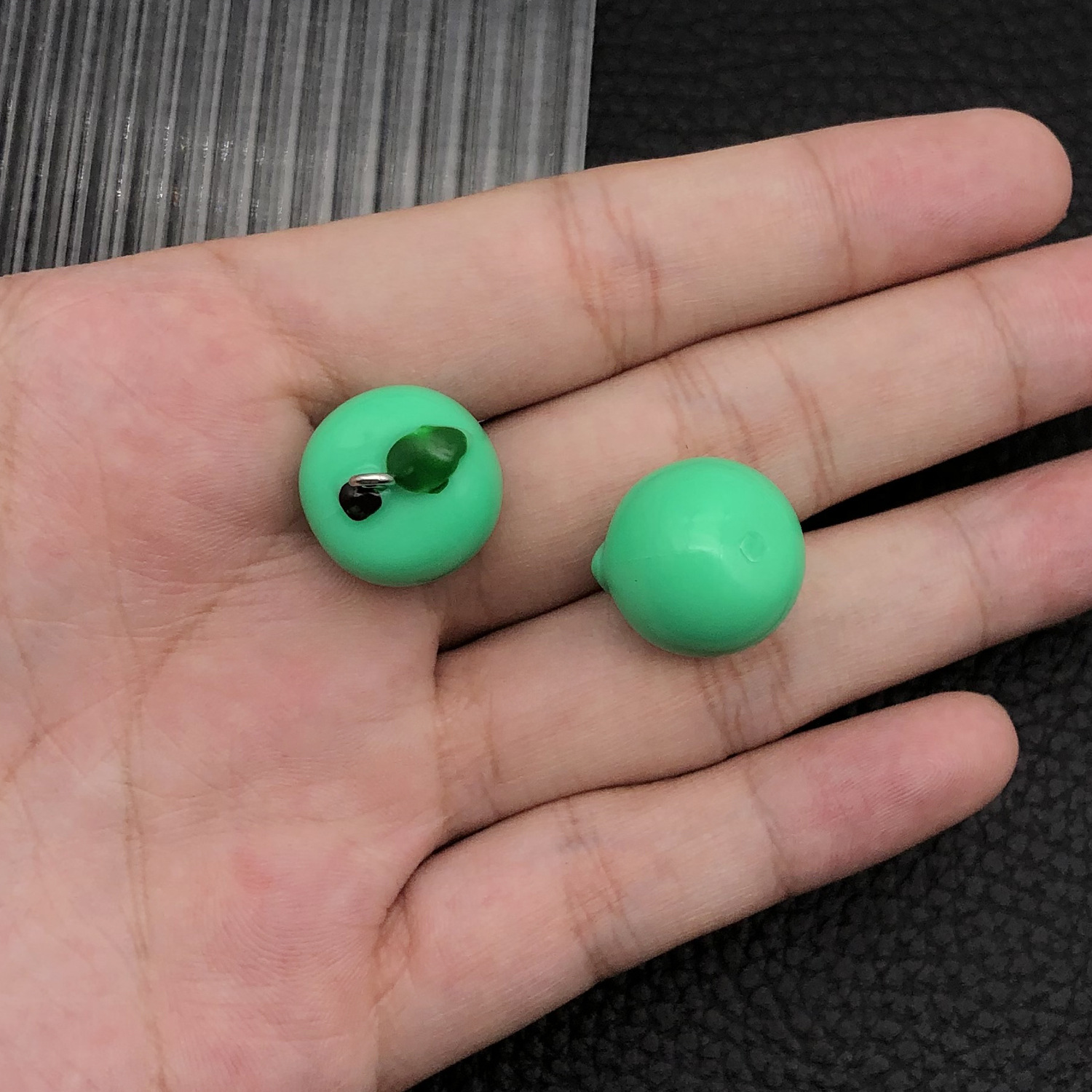 19694-H-绿色树脂水果苹果20x18mm3.4g0.2