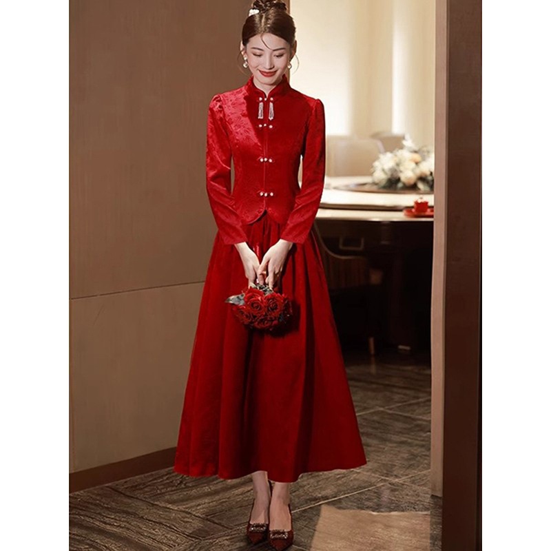 Chinese-Style Wedding Attire for the Bride 2026 Burgundy Long-Sleeve Qipao Two-Piece Set Xiuhe Dress Bride's Homecoming Engagement Dress