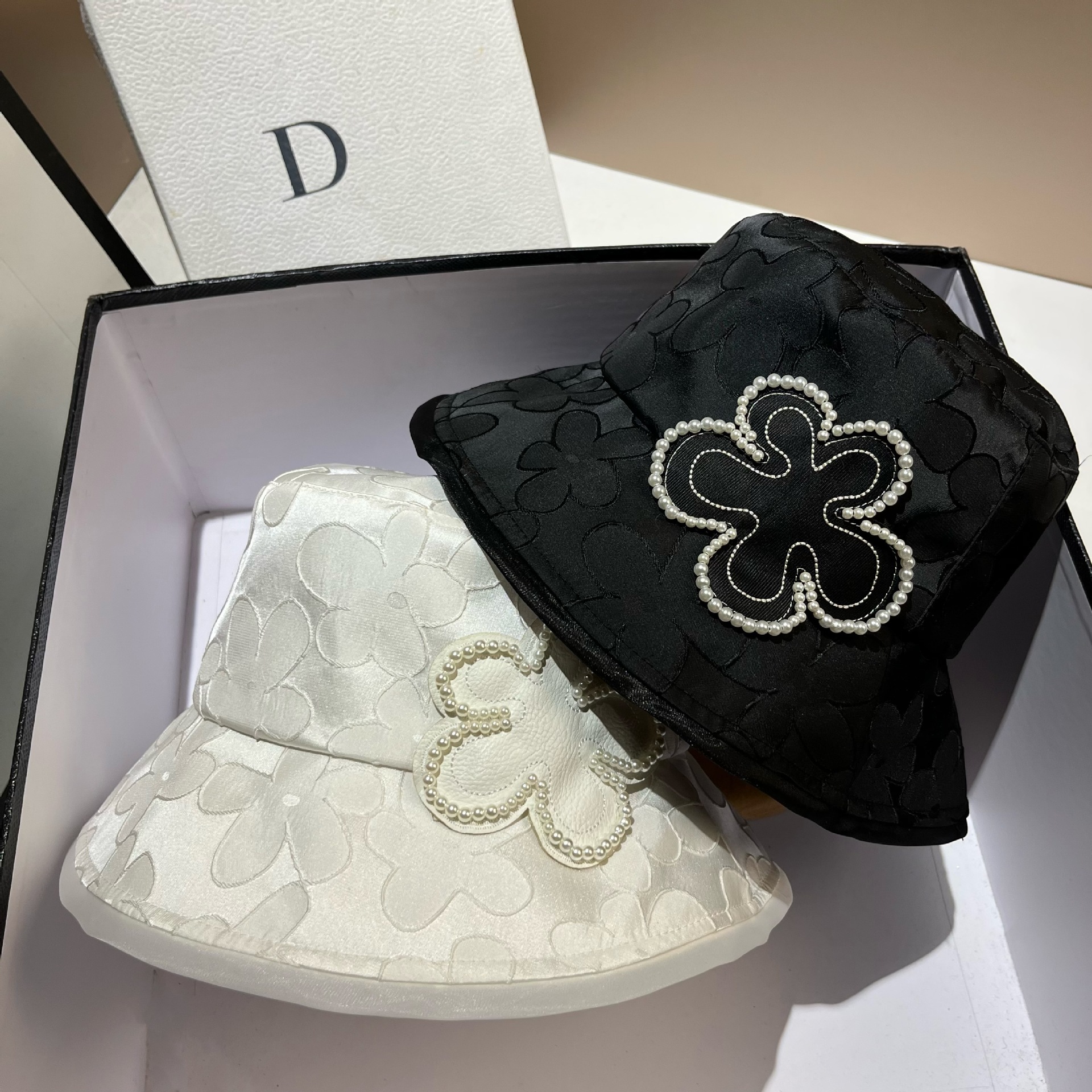 Korean version of ins small fragrant wind pearl flower casual fisherman fashionable spring/summer embroidered jacquard_voghion.com