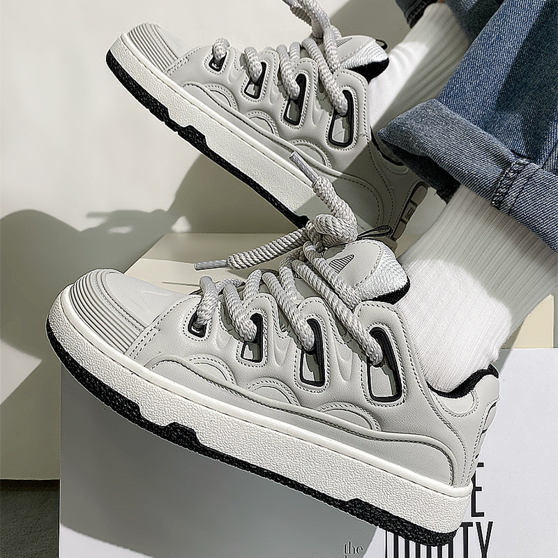 新款國潮小眾休閒麵包板鞋夜光效果超火時尚百搭男女情侶學生鞋子