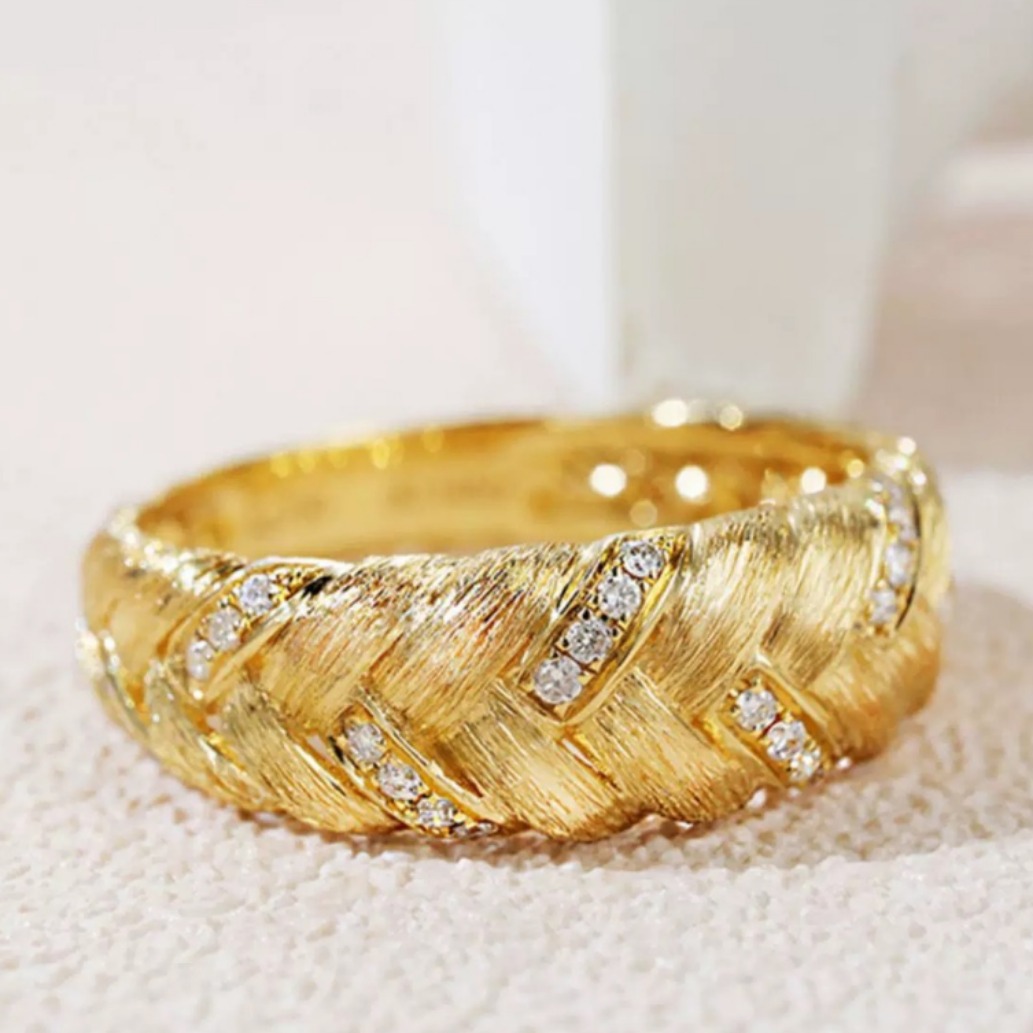 New Vietnamese gold zircon luxury ring high-level sense temperament design sense niche 2024 unique trend jewelry