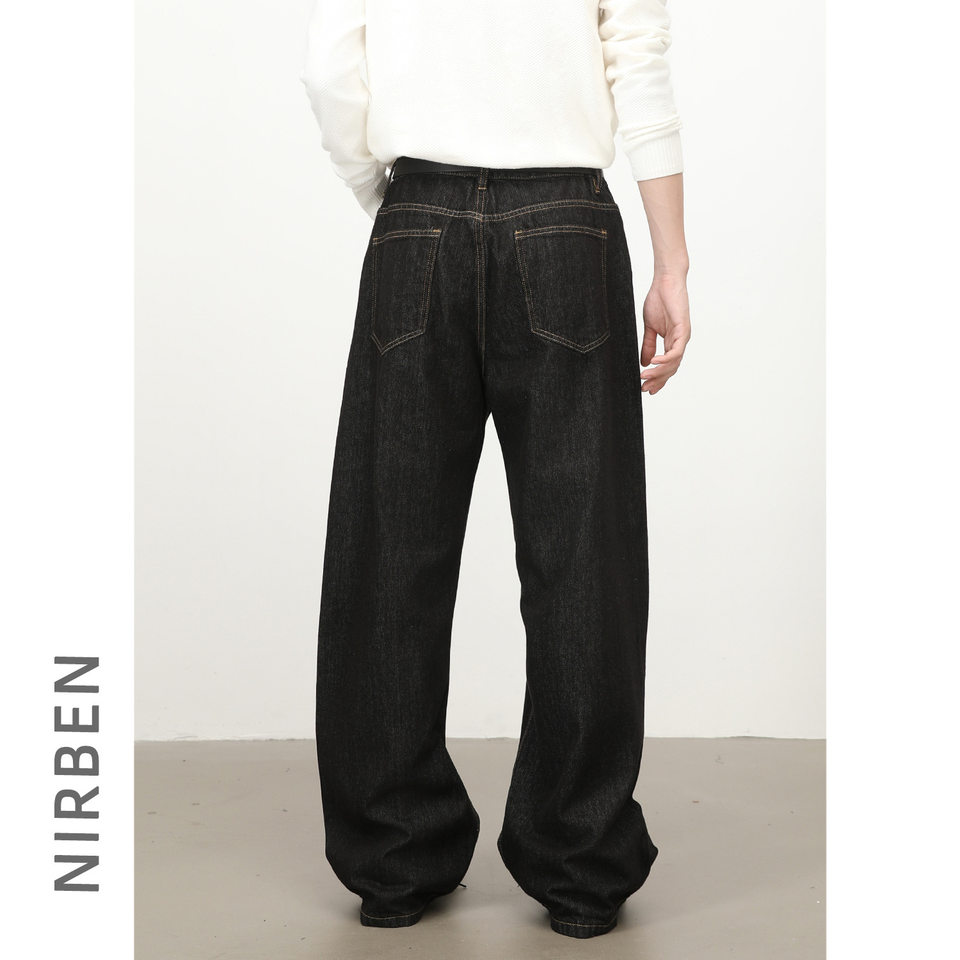 Quần jeans nam dáng rộng ống thẳng màu bò đen nguyên bản, túi thêu họa tiết, lưng giữa — Bò đen sống