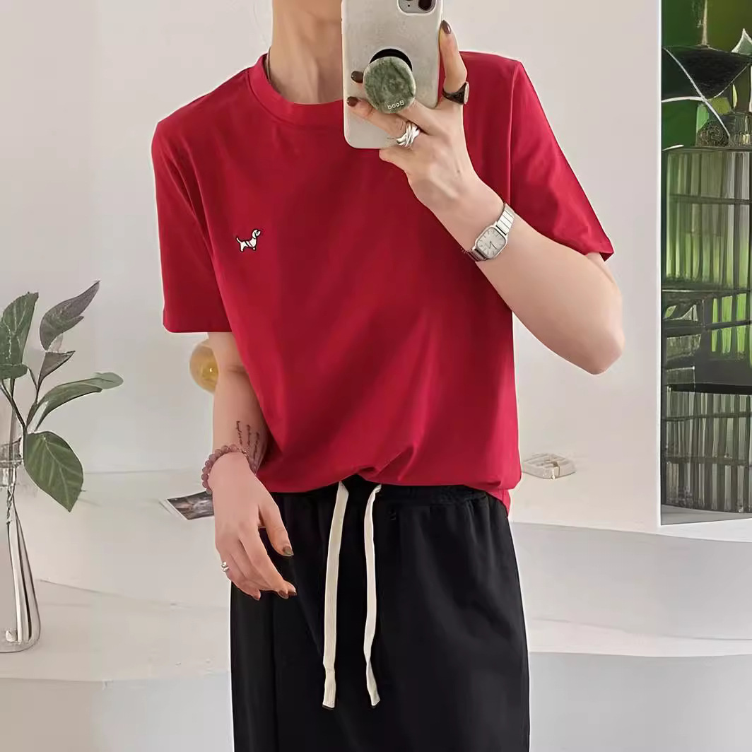 Summer fashionable base body-friendly fresh T-shirt with a round…