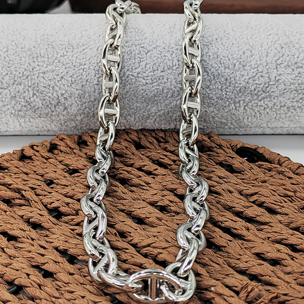 Rétro Style Classique Nez De Cochon Couleur Unie Acier Inoxydable Placage Bracelets Collier display picture 6