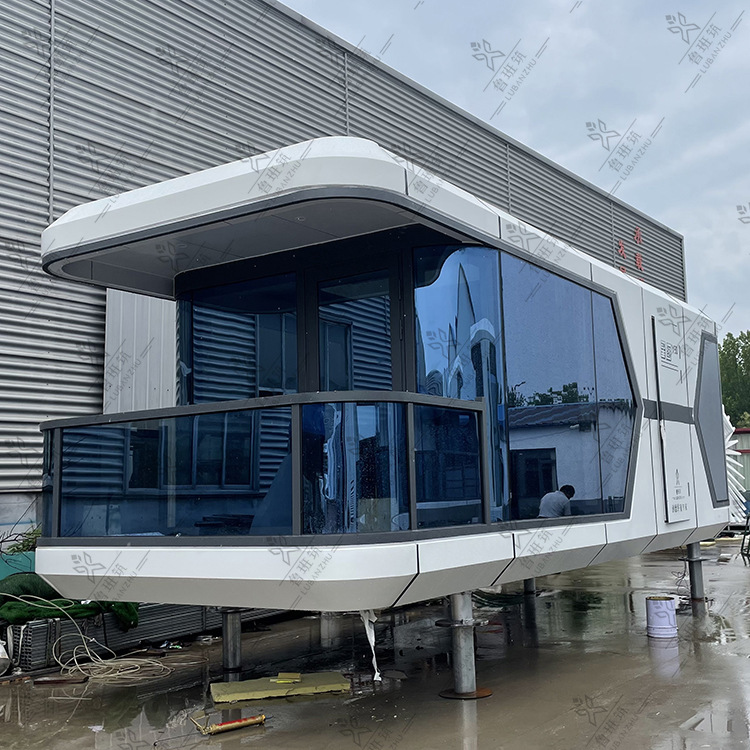 Camping Base Wild Luxury Force cabin Villa Shandong móvil montado cápsula espacial de forma especial Hotel B & B diseño