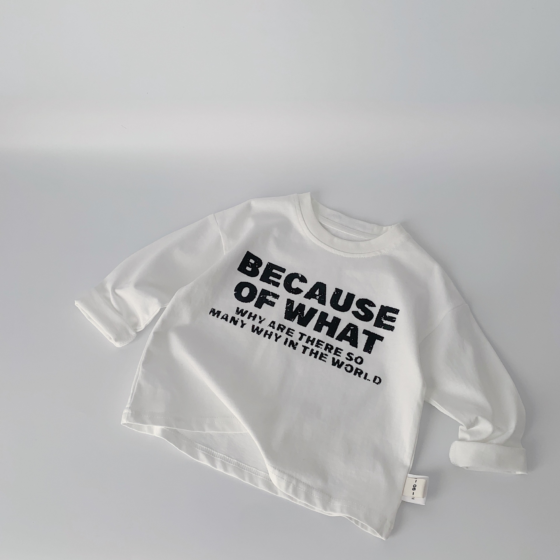 Maibao camiseta para niños 2024 primavera cuello redondo manga larga para niños Nueva camiseta larga casual ropa para niños carta Camisa de algodón moda