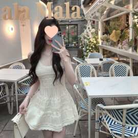 韩国白月光初恋法式吊带连衣裙女夏冰丝针织背心小个子镂空短裙子