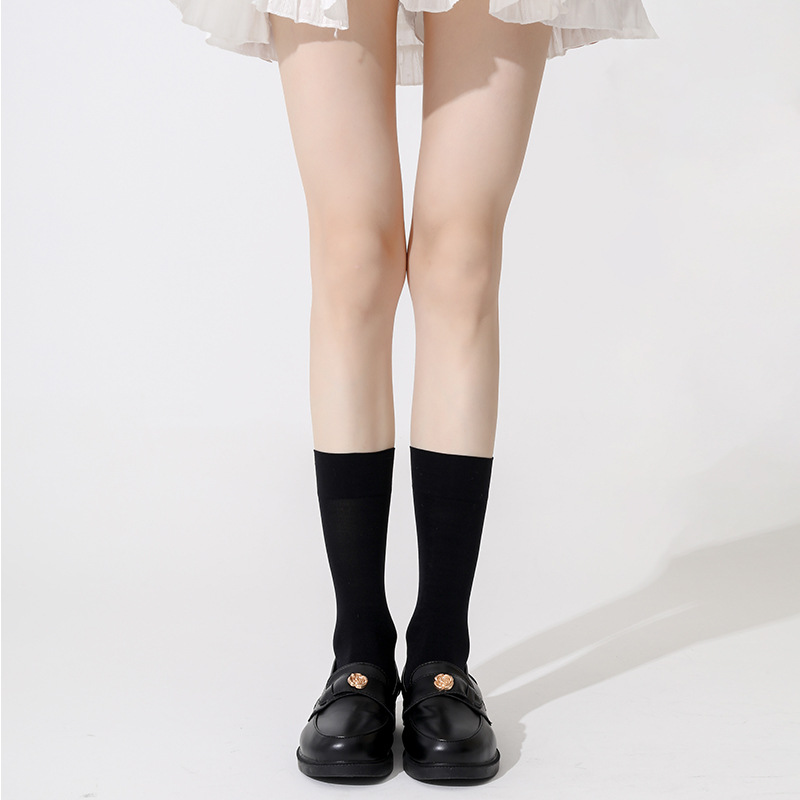 Primavera y verano calcetines de presión delgadas de terciopelo para adelgazar y apretar la forma de la base grasa mm pantorrilla negra pierna descalza rodilla