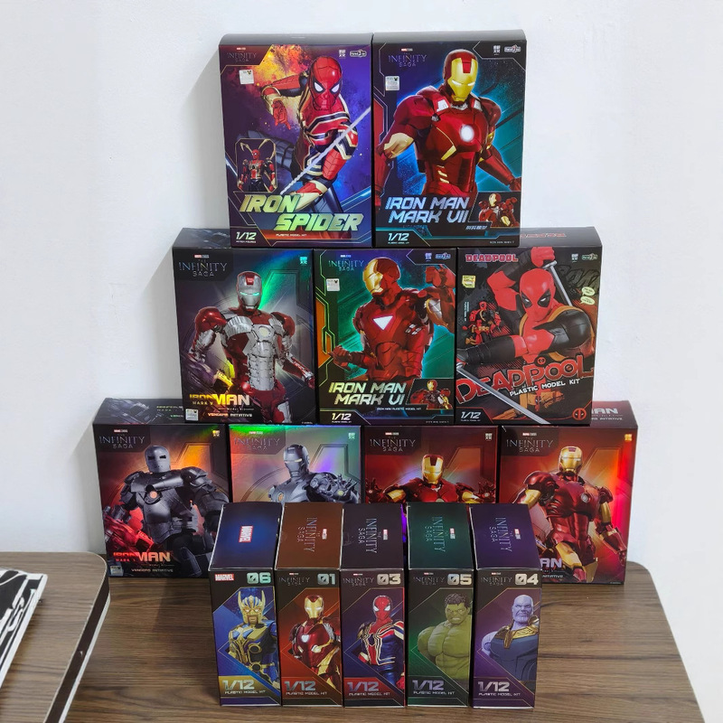 Pan Le 1/7 Luminous Iron Man MK43 Movable Assembled Figure Hand Toy Genuine Marvel Surrounding Male Gift