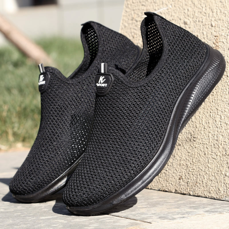 Breathable Mesh Men's Shoes 2026 Spring New Style Slip-On Outdoor Lightweight Soft-Soled Casual Shoes Men's Pumps
