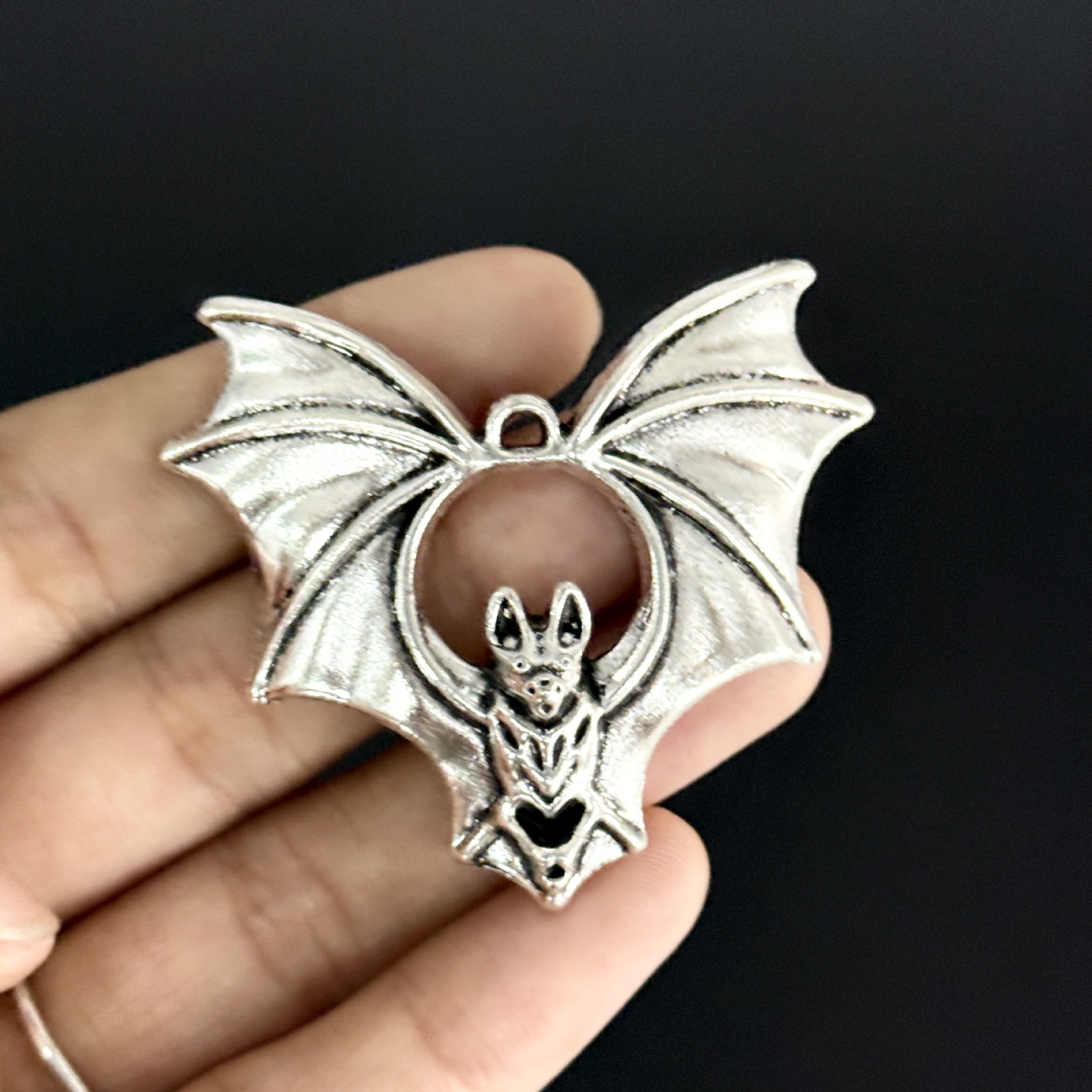 Accesorios de joyería de aleación de bricolaje Colgante de cruz de plata retro Pulsera Collar Pendientes Decoración de ropa Colgante