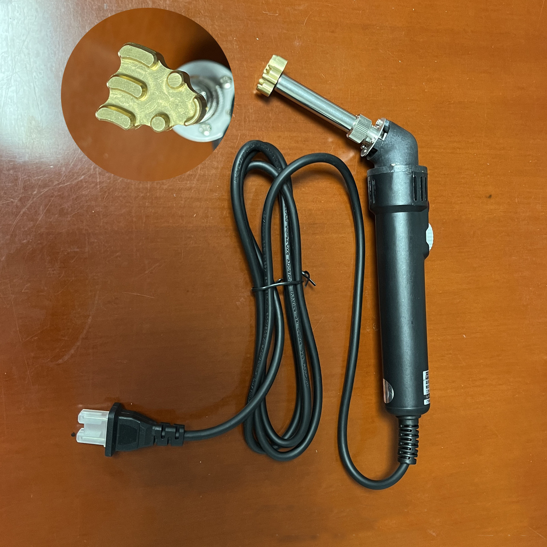 ��������΢Ц�����е����С���豸̨�嵰�е�����Ц�������ջ���