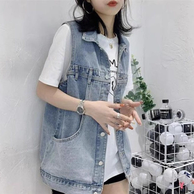 Spring and Autumn New plus size Sleeveless Denim Vest Women's Loose Casual All-match Fashionable Vest Workwear Waistcoat Trendy Spring and Autumn New plus size Sleeveless Denim Vest Women's Loose Casual All-match Fashionable Vest Workwear Waistcoat Trendy