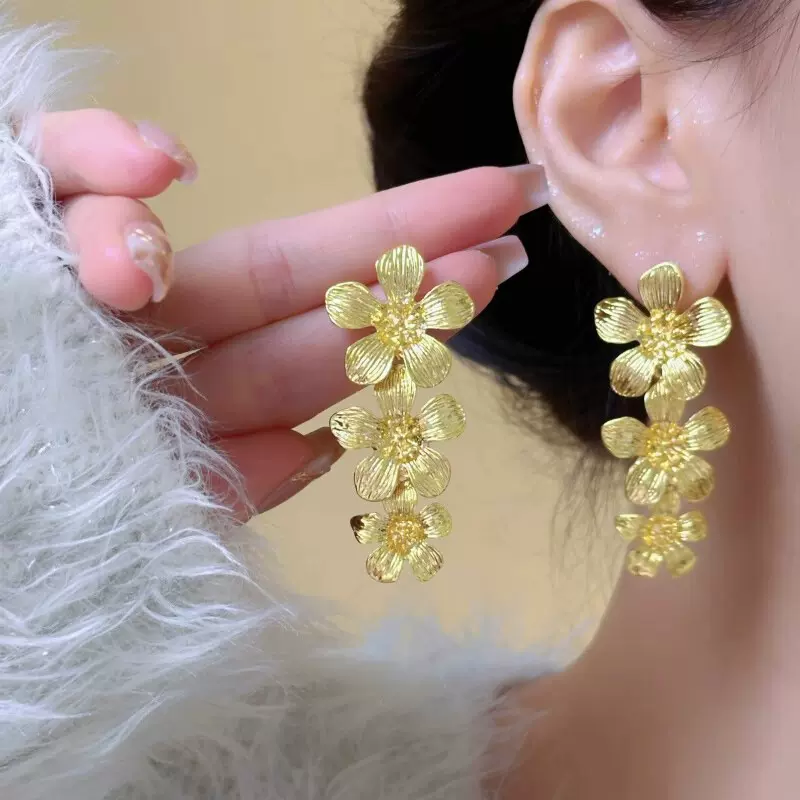 鎏金金色花朵耳环女流苏长款金属轻奢高级感耳环夸张气质中古耳饰