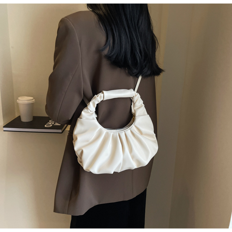 Cloud pleated for women in 2024, new underarm bag, single shoulder crossbody, niche texture, versatile, Korean version_voghion.com