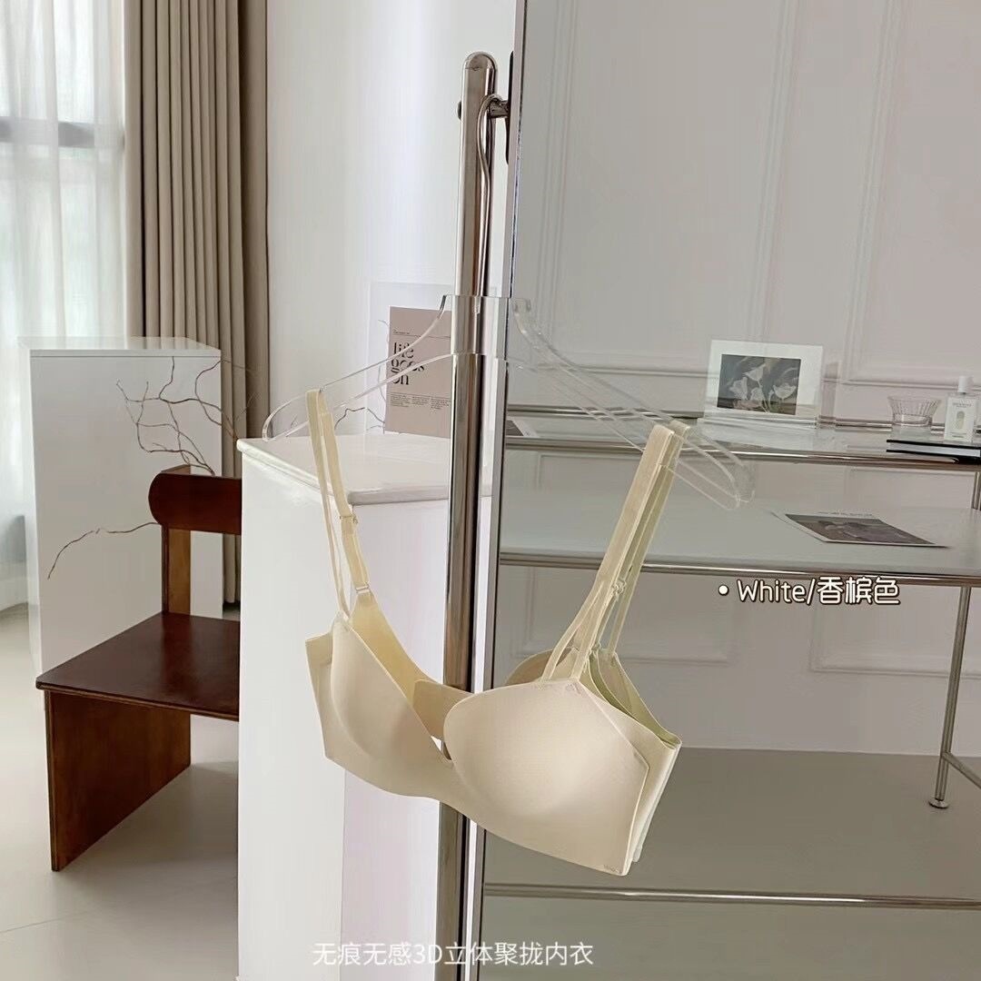 加厚显大内衣女小胸聚拢上托收副乳胸罩无钢圈防下垂平胸文胸套装