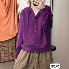 古咖服饰2025秋款亲肤精梳棉连帽上衣女复古文艺纯色长袖开衫卫衣