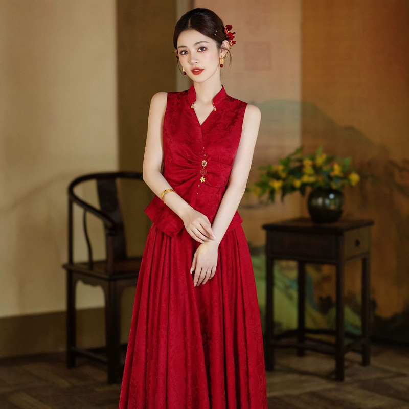 New Chinese-Style Red Wedding Dress 2026 New Model Bride's Wedding Attire Summer Slimming Engagement Dress New Chinese-Style Red Wedding Dress 2026 New Model Bride's Wedding Attire Summer Slimming Engagement Dress