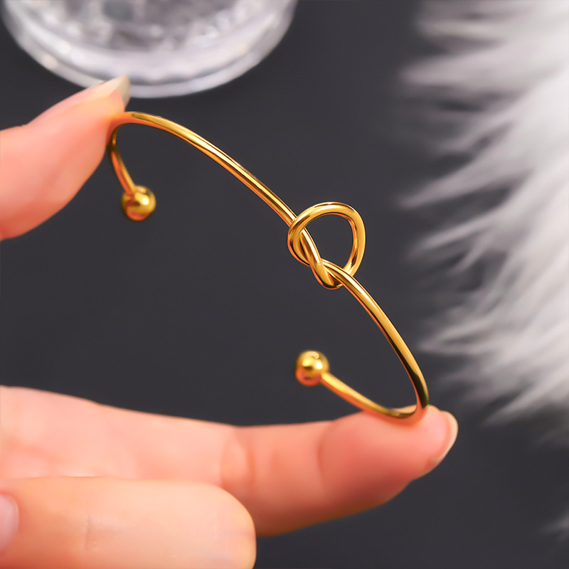 Sz103 knotted love [gold]