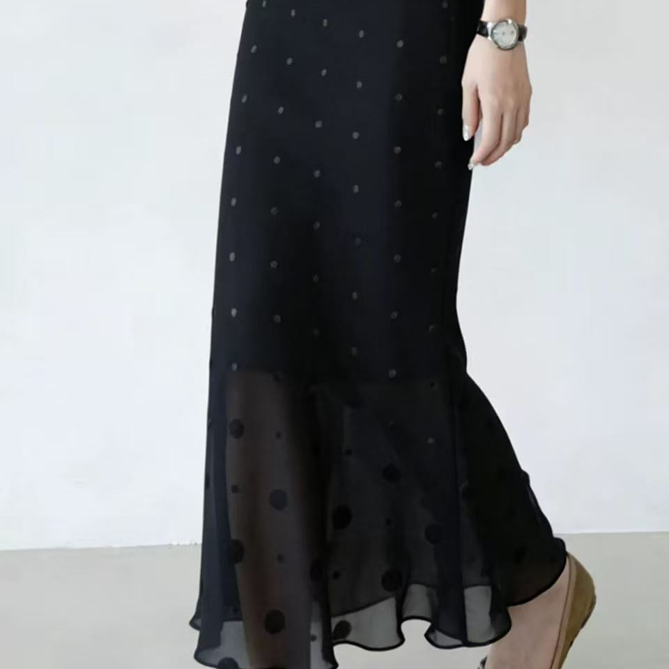 2806 High-end polka dot midi skirt for women, a trendy and versatile A-line skirt perfect for summer 2026.
