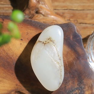 Xinjiang Hotan Seed Material Raw Stone Pendant Jade Fine and Warm Weight 16.3g Size 43.9-22-10.9mm