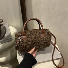 �羳��ʿ�D�������Ů�W�t���ëë�q�μ�б������e���������^��