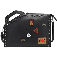 Маленькая clutch-сумка через плечо, корейский панк-стиль, нашивки-акценты, черная, 34,5×2×24,5 см