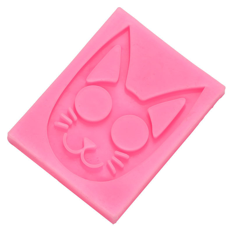 DIY Cute Cat-Shaped Defense Keychain Silicone Mold Cat Handmade Keychain Pendant Mold
