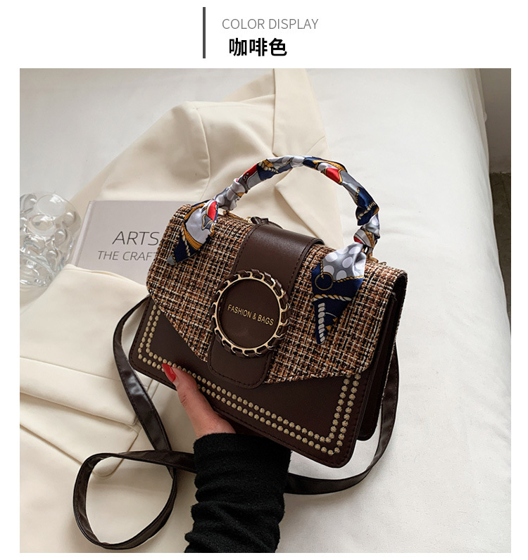 Autumn And Winter Plaid New One-shoulder Messenger Small Square Bag display picture 5