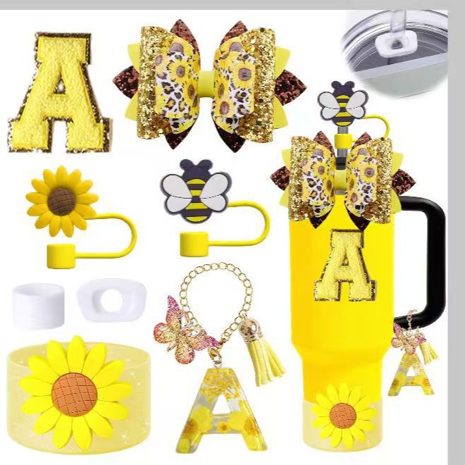 Accesorios de taza Stanley colgante de cuerda de mano flor de silicona gorra de paja de peluche colgante de taza cadena de taza de color cubierta de taza
